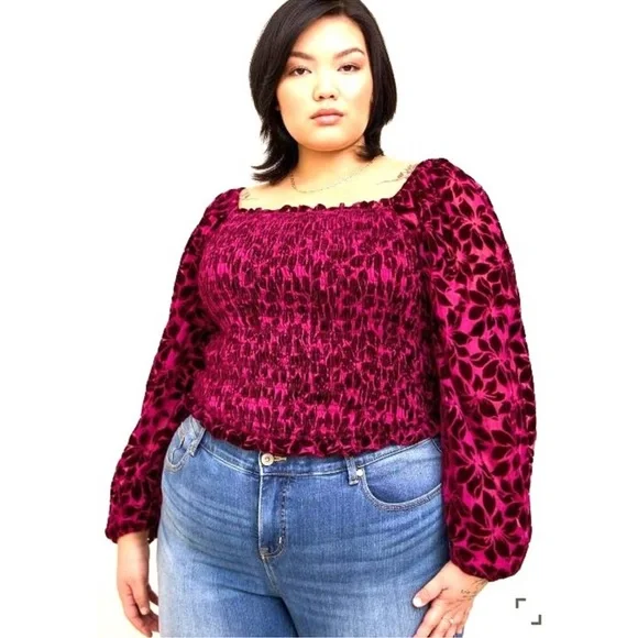 Velvet Burnout Torrid Size 2 Smocked TOP Sheer
Floral Sleeves Purple Wine Crop - Picture 3 of 17